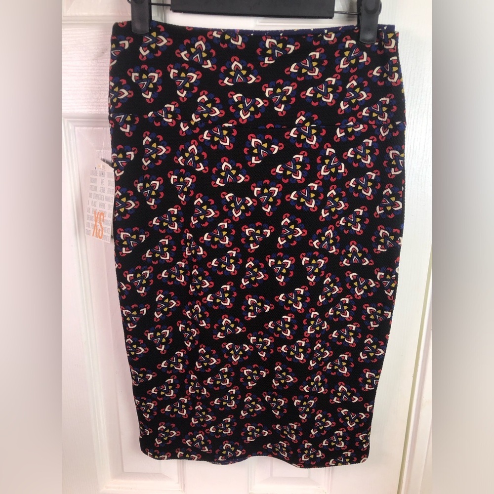 LuLaRoe Black Pencil Skirt with Multi-Color Heart Motif - Picture 5 of 6